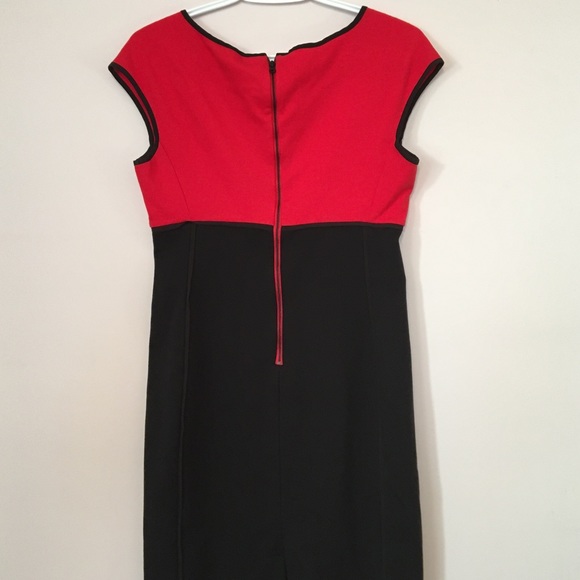 Red and black dress - Picture 2 of 2